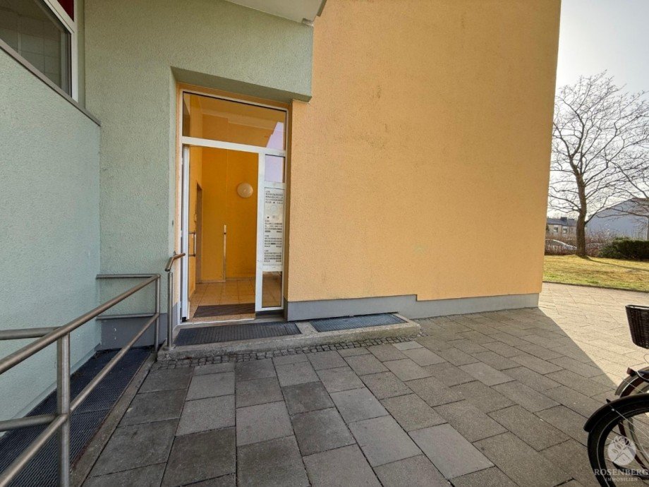 Eingang Etagenwohnung Unterhaching