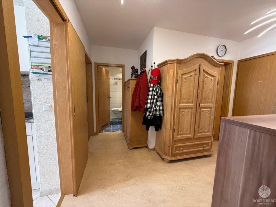 Flur-1 Etagenwohnung Unterhaching