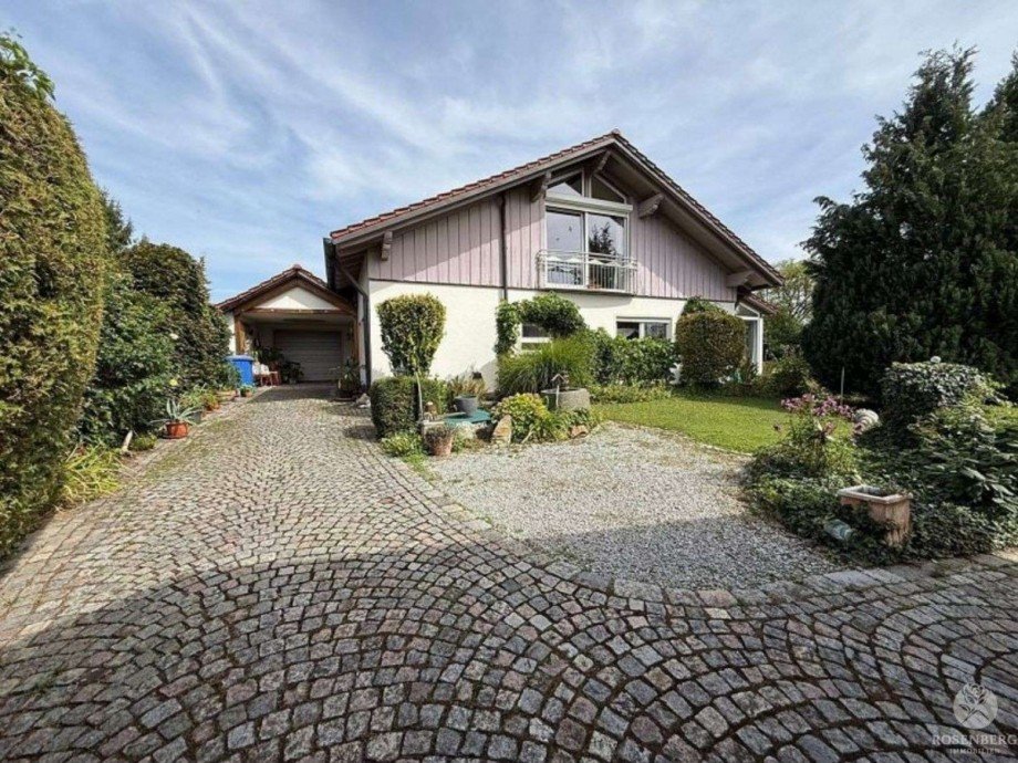 Westseite Einfamilienhaus Hengersberg
