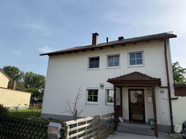 Vordereingang - Nord-Ost Winzer Einfamilienhaus Ihr Zuhause mit Zukunft - viel Platz, moderner Komfort und Raum f�r eigene Ideen